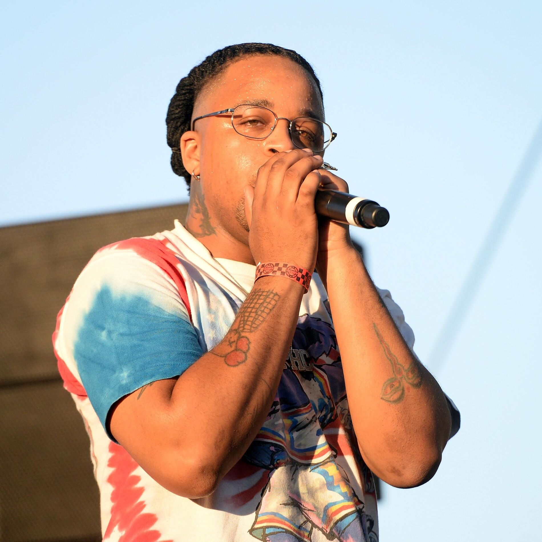 Azizi Gibson