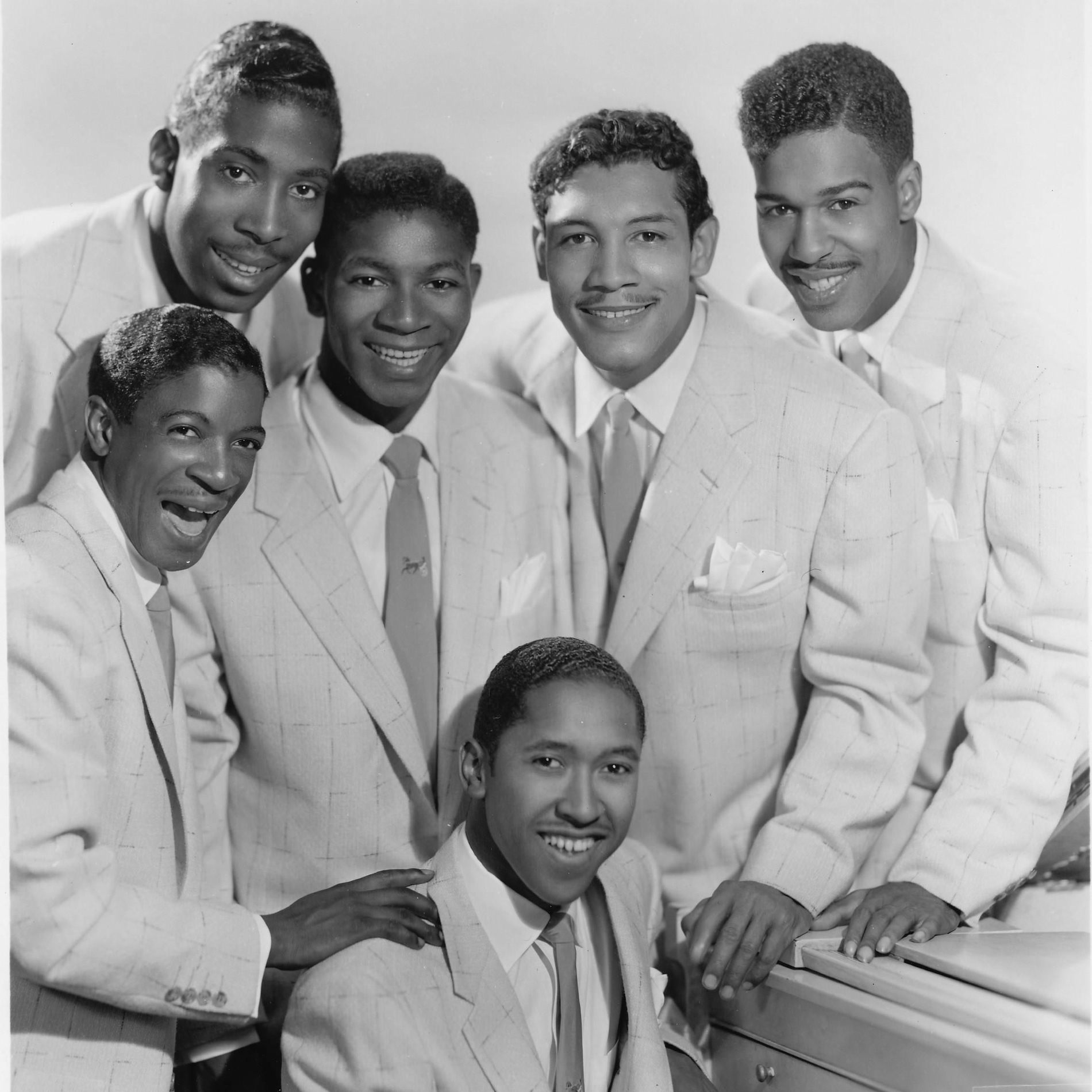 Artist picture of The Chords