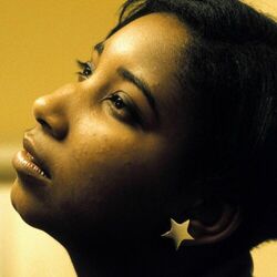 Picture of Shara Nelson
