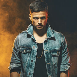 Picture of Gustavo Elis