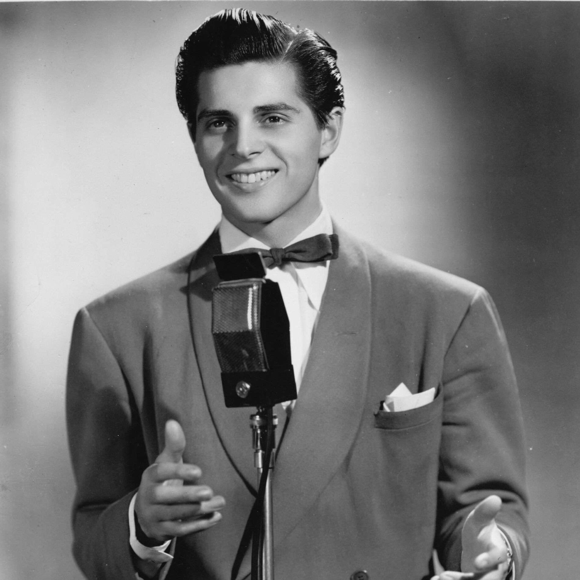Artist picture of Johnny Desmond
