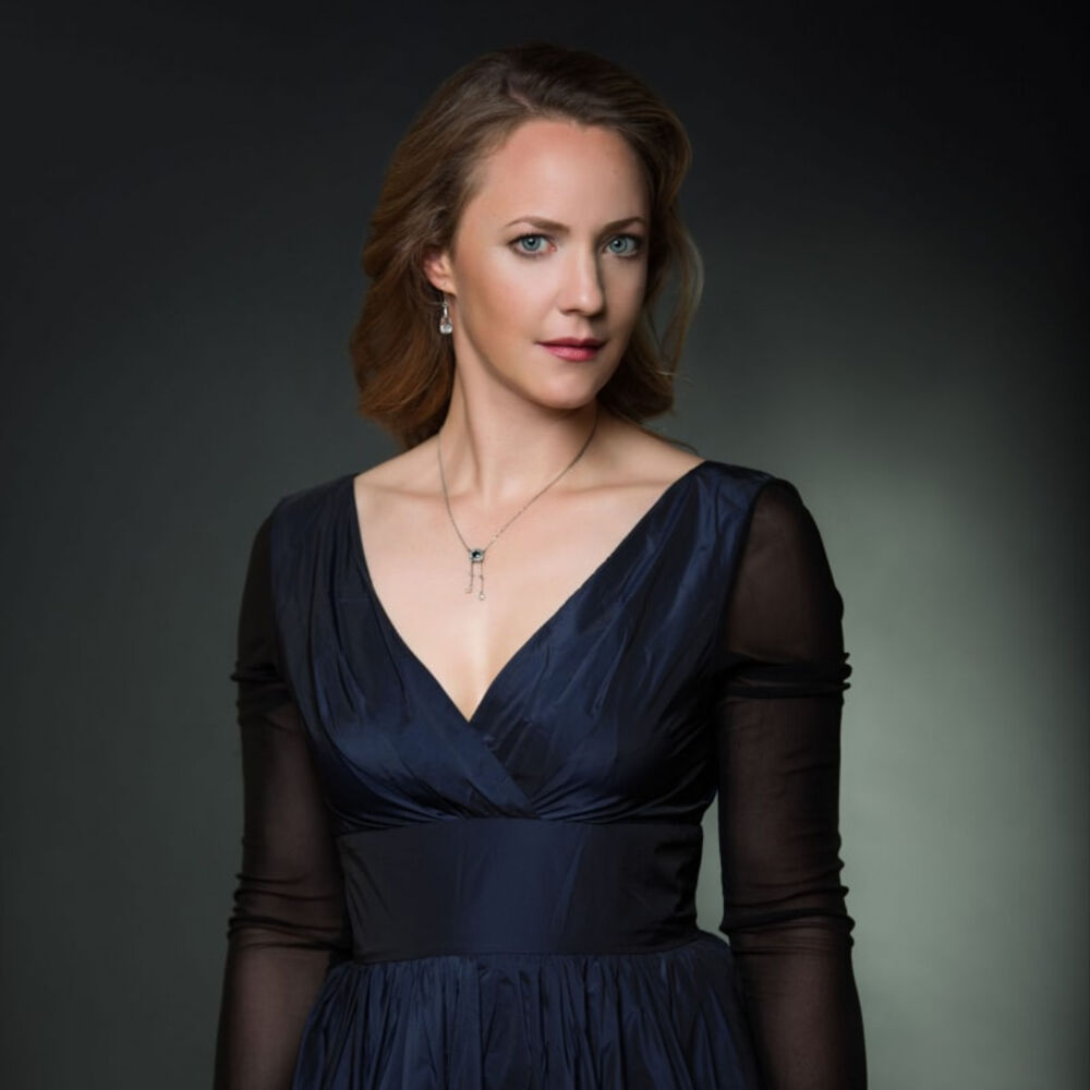 Picture of Lydia Teuscher