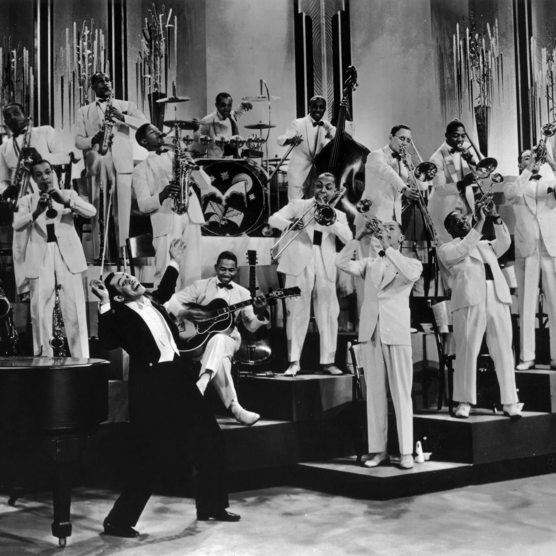 Cab Calloway & His Orchestra: albums, songs, concerts | Deezer Cab Calloway & His Orchestra: albums, songs, concerts | Deezer