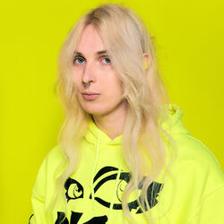 Picture of Laura Les