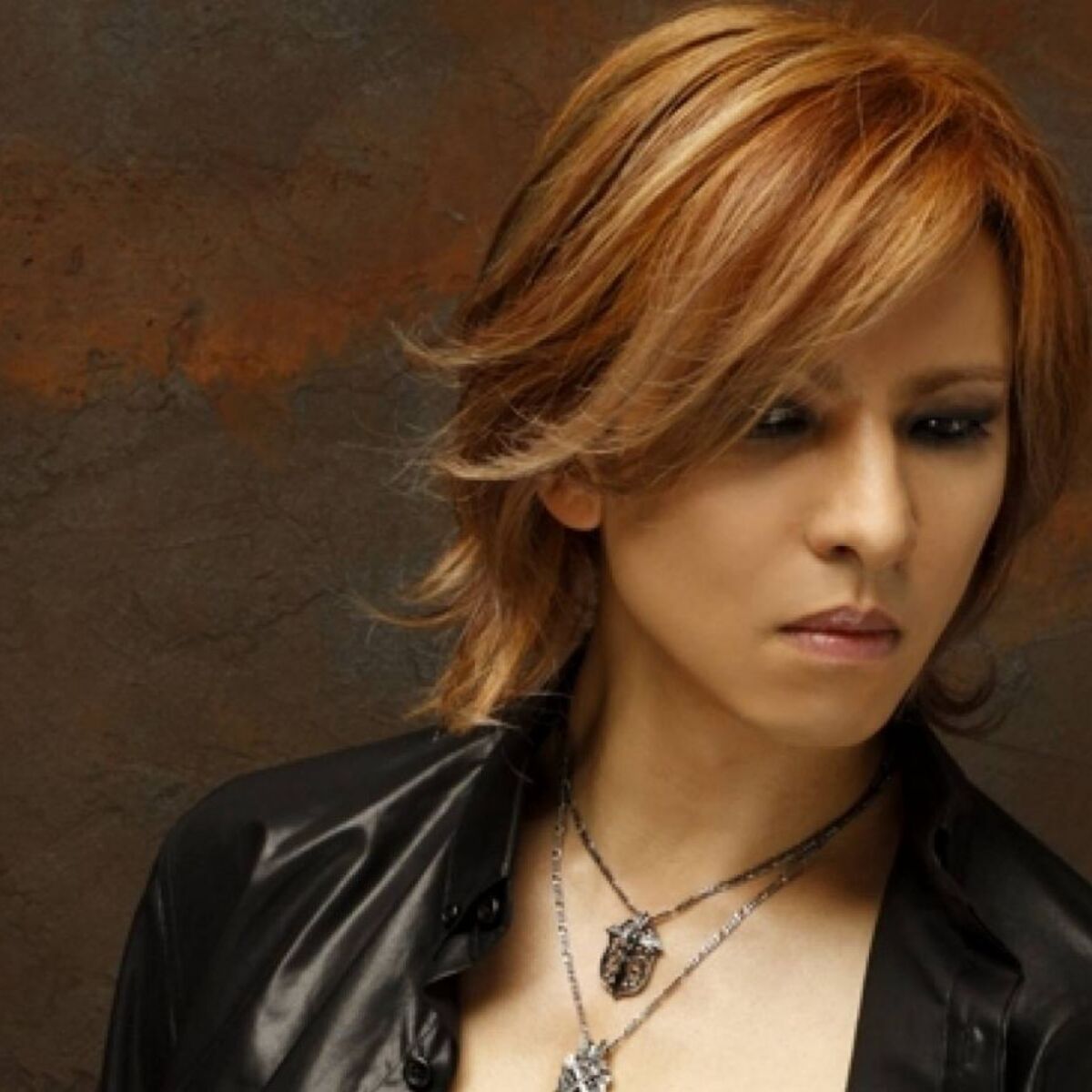 YOSHIKI