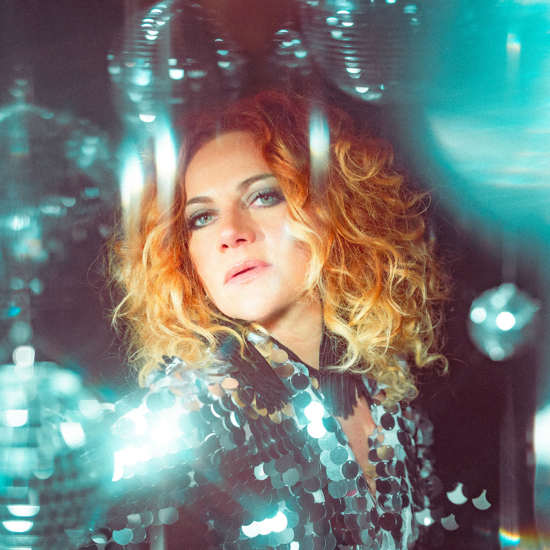 Artist picture of Nikka Costa