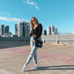 Picture of Brittany Maggs