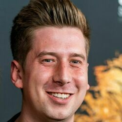 Picture of DJ Robin