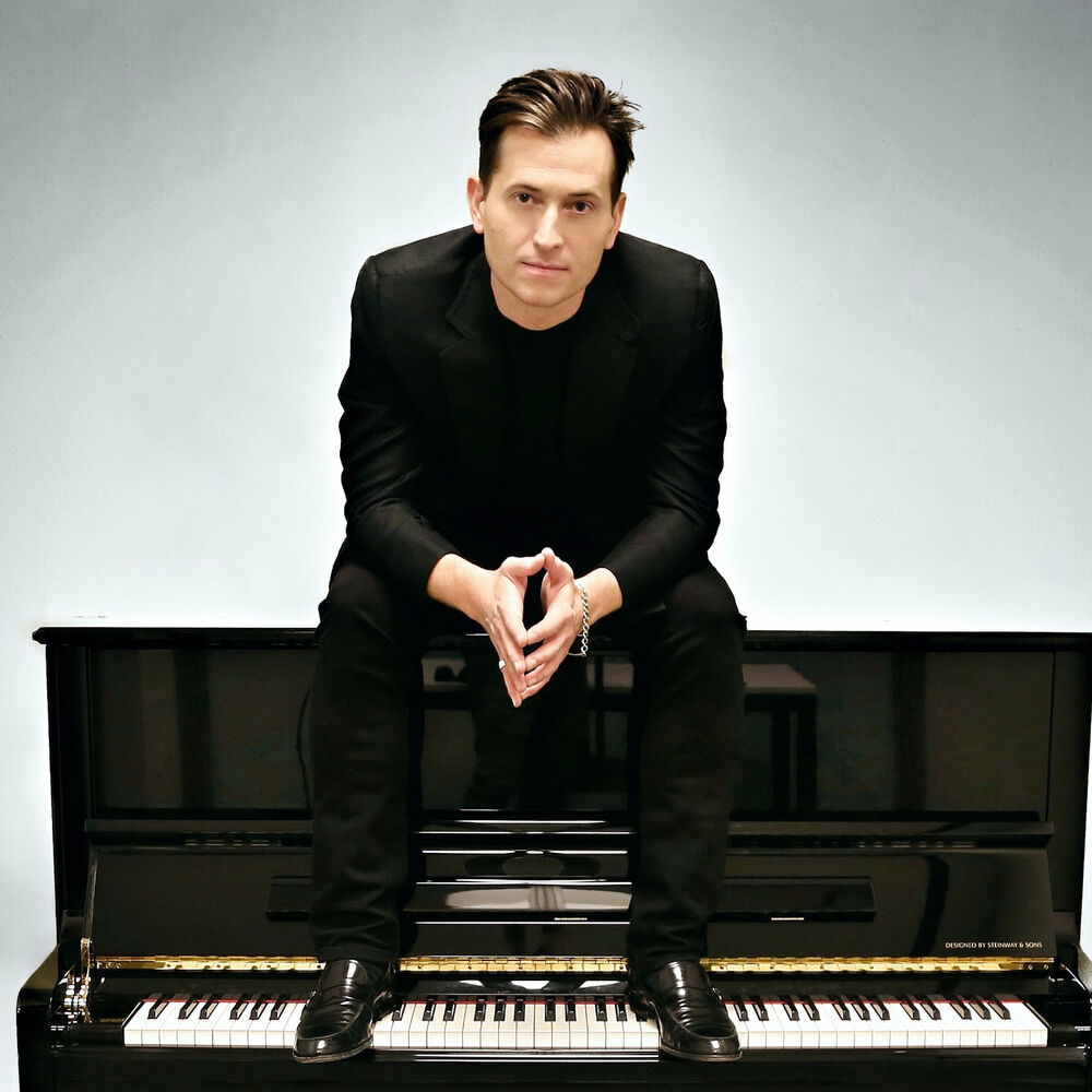 Picture of Peter Cincotti