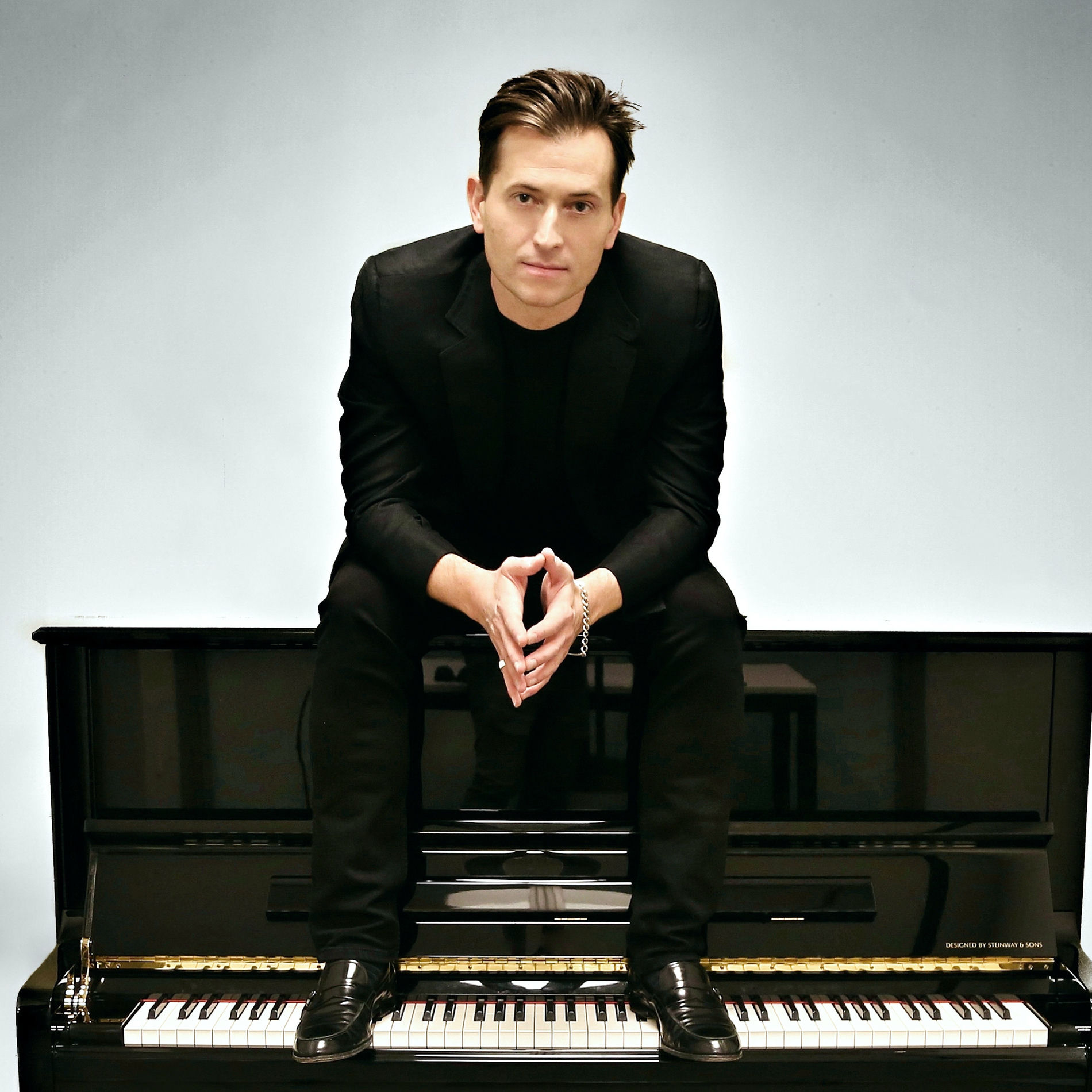 Artist picture of Peter Cincotti