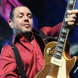 Picture of Mike Ness