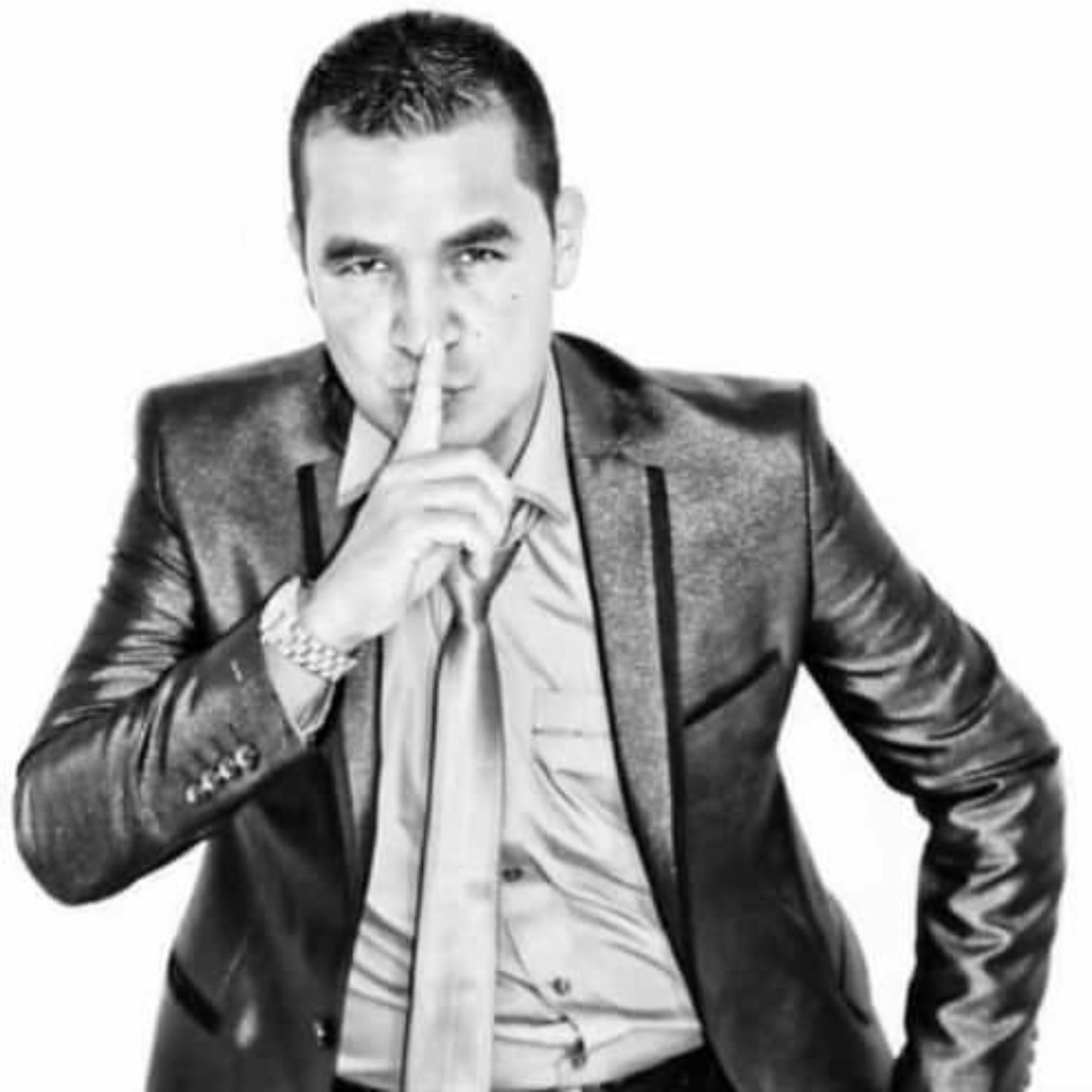 Artist picture of El Gerente