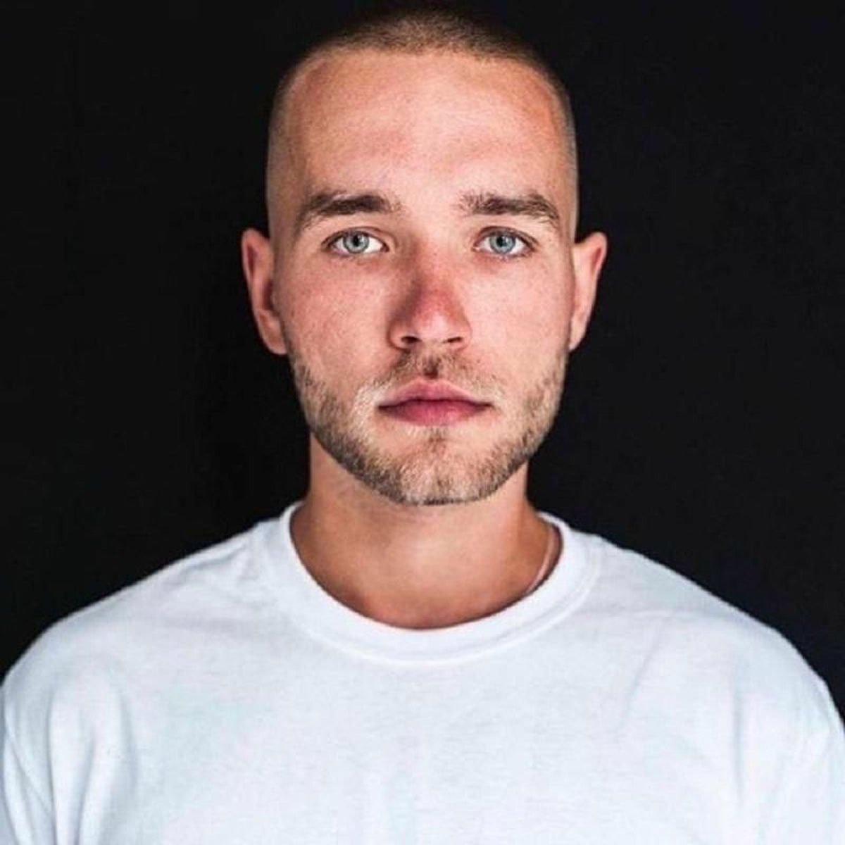 Artist picture of Duke102