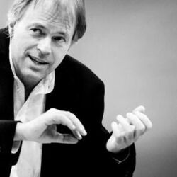 Picture of Thomas Hengelbrock