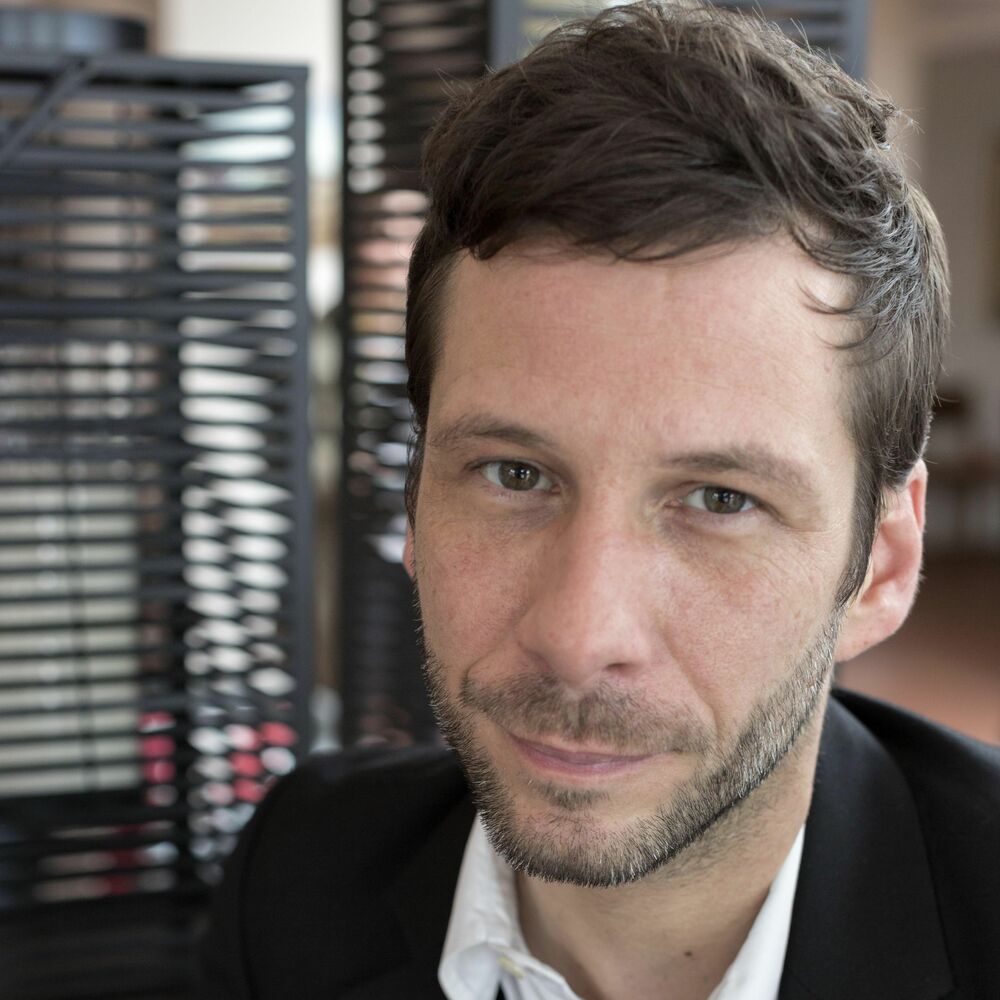 Picture of Alex Beaupain