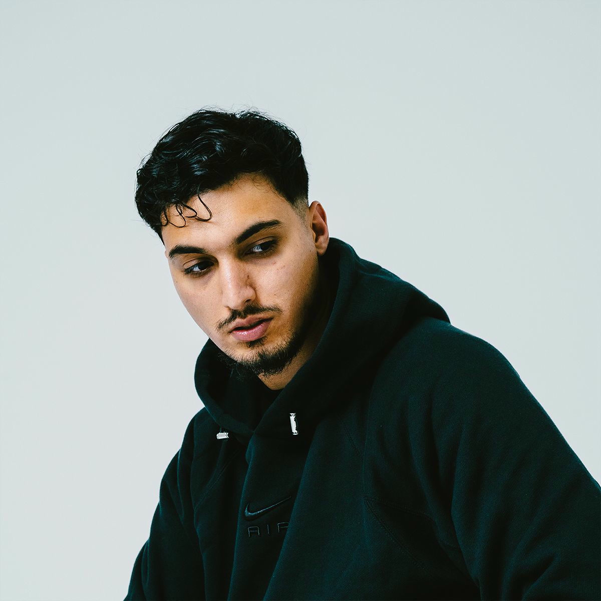 Artist picture of Benab