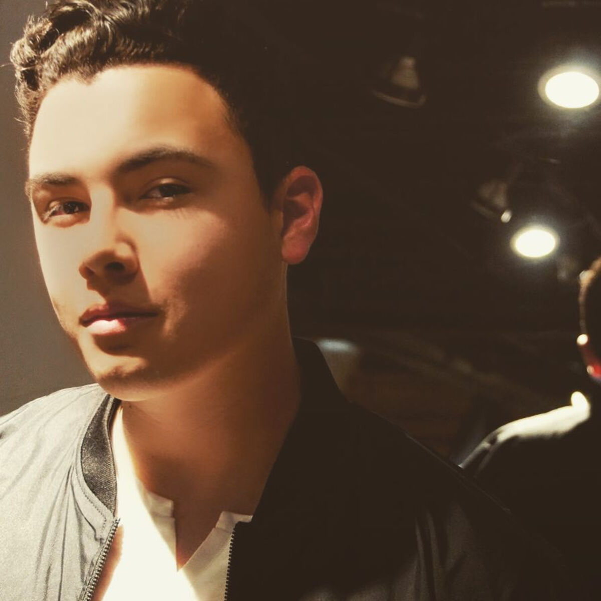 Artist picture of Josh Alexander