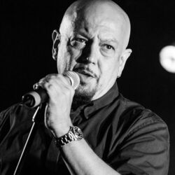 Picture of Enrico Ruggeri