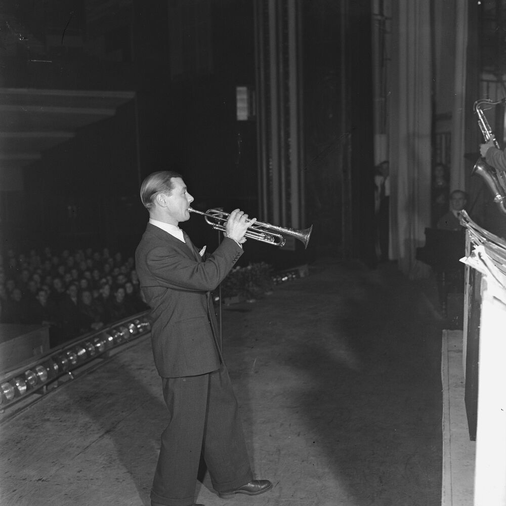 Picture of Nat Gonella
