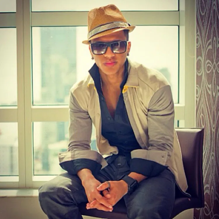 Dariel J