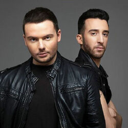 Picture of Lush & Simon