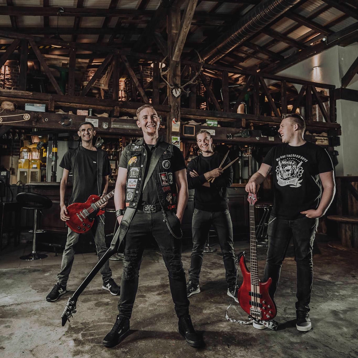 Artist picture of Ampex