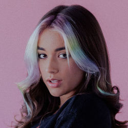 Picture of Alaina Castillo