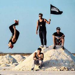 Picture of Crew Peligrosos