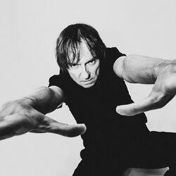 Picture of Dale Crover