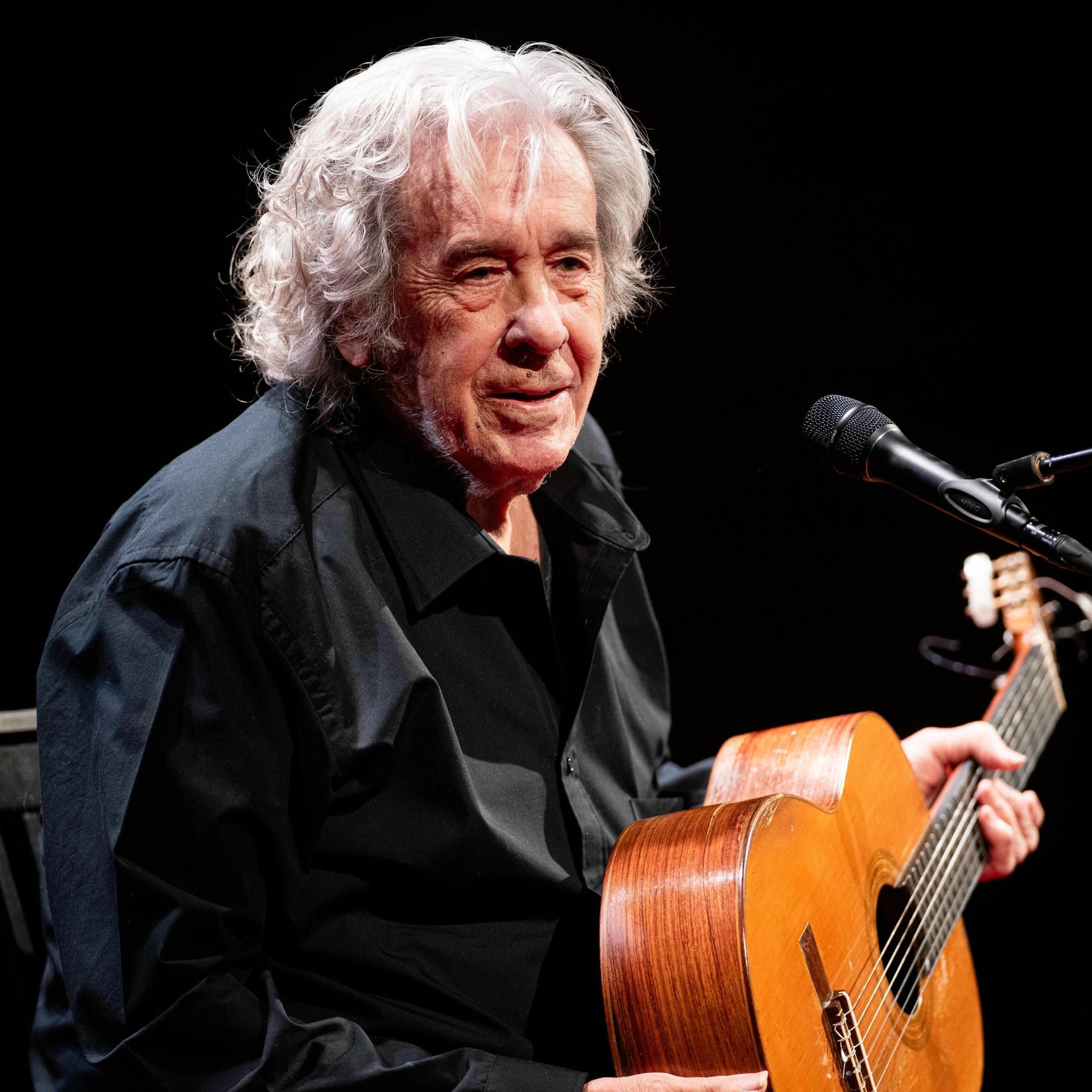 Artist picture of Paco Ibañez