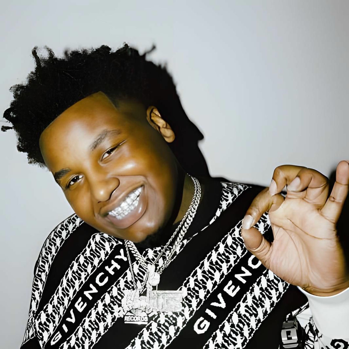 Artist picture of HoneyKomb Brazy