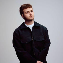 Alex Warren