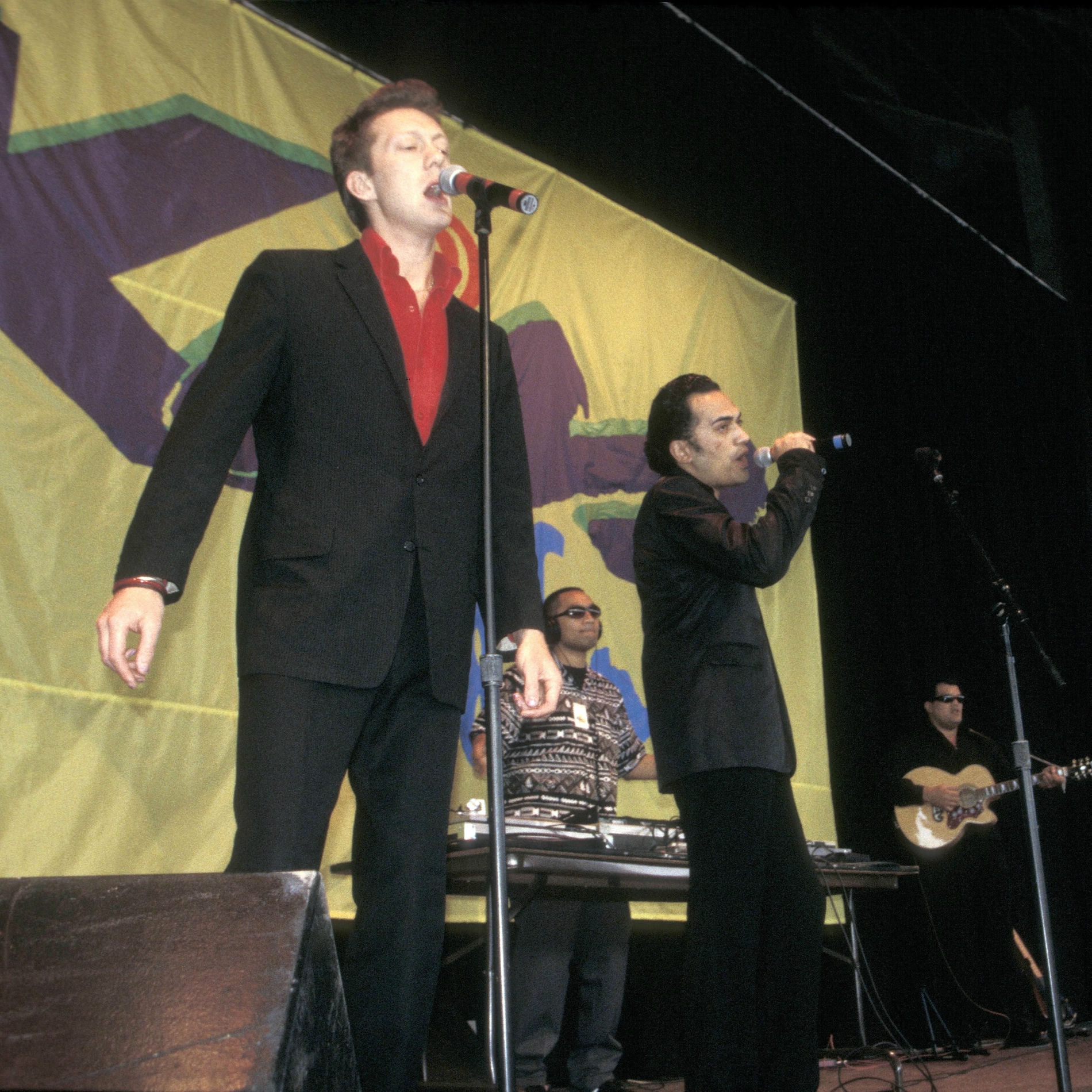 Artist picture of OMC