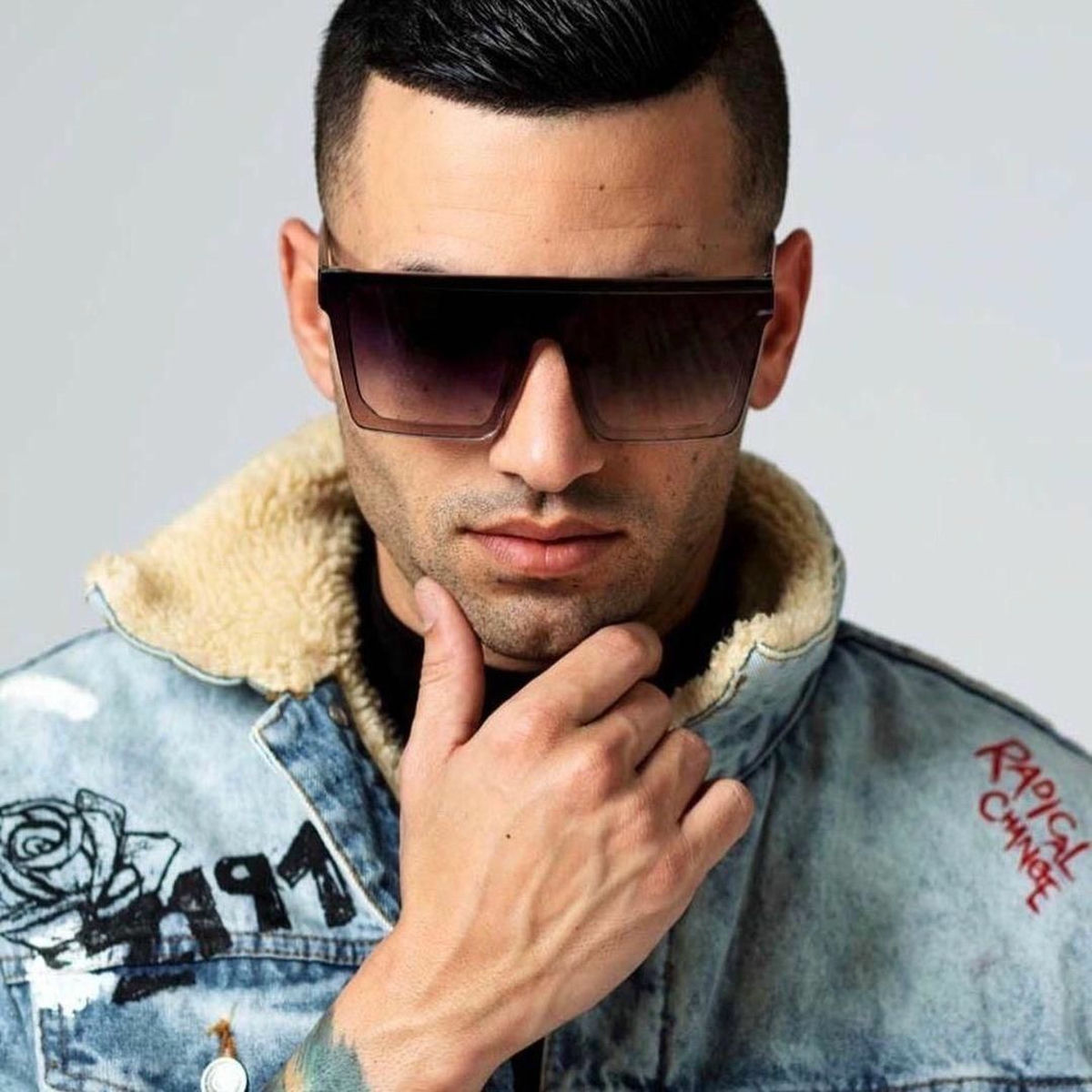 Artist picture of Lenier