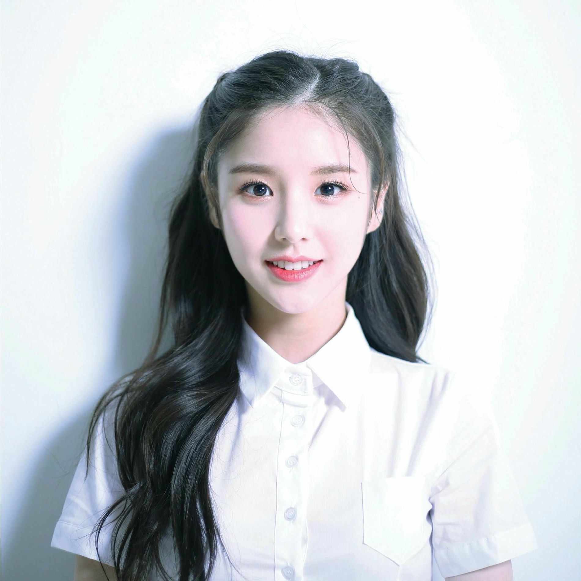 HeeJin: albums, songs, concerts | Deezer