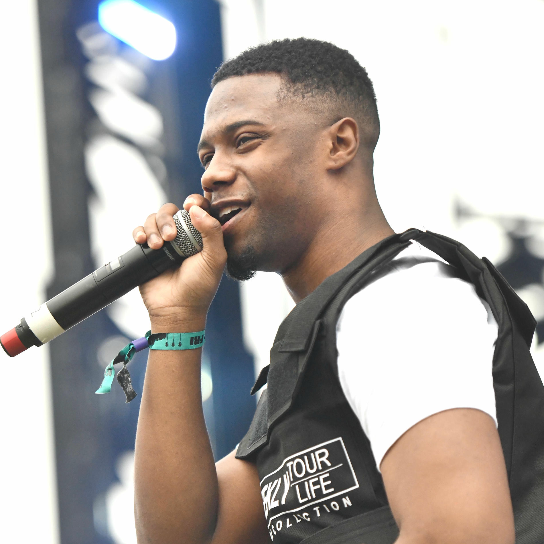 Artist picture of 1TakeJay