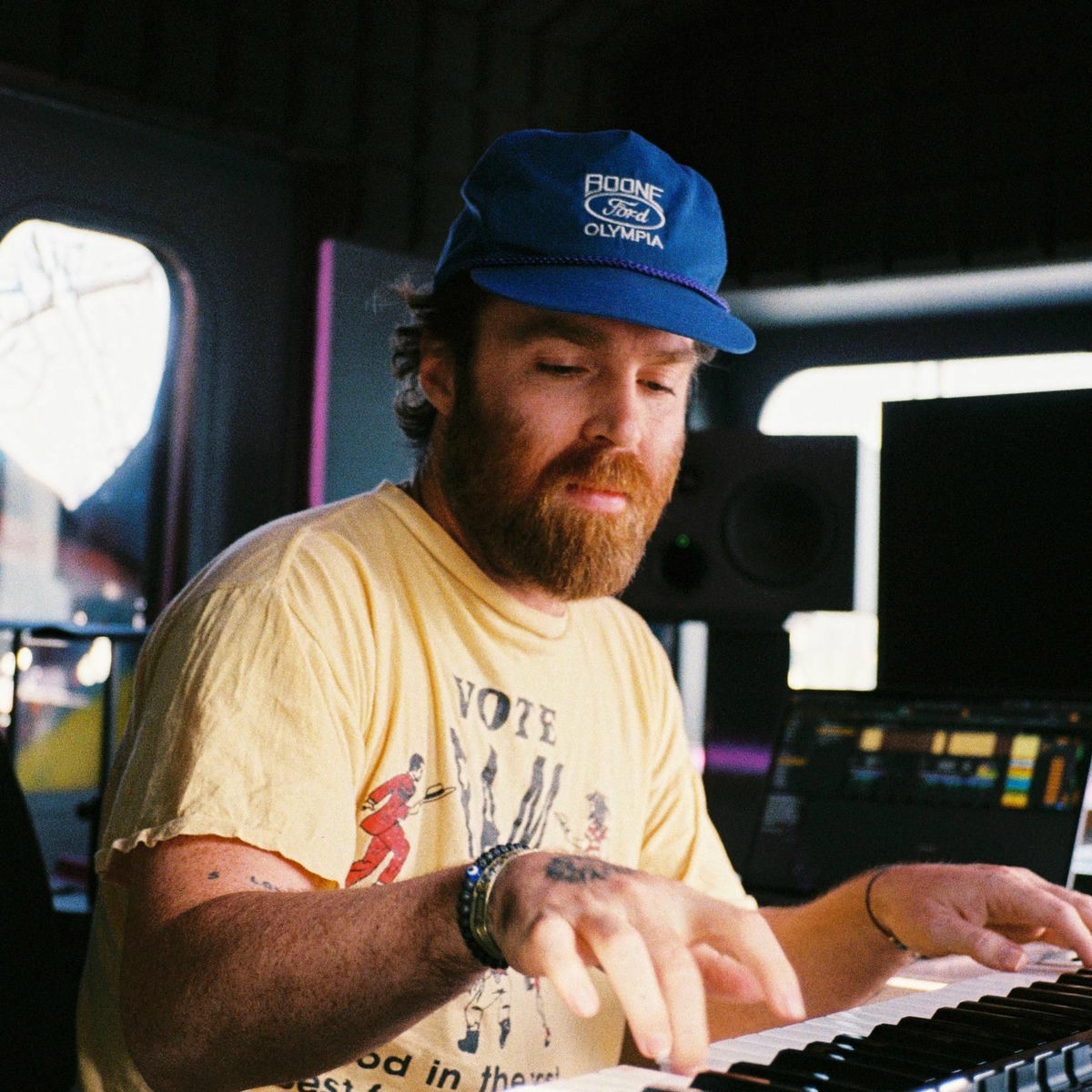 Artist picture of Thrupence