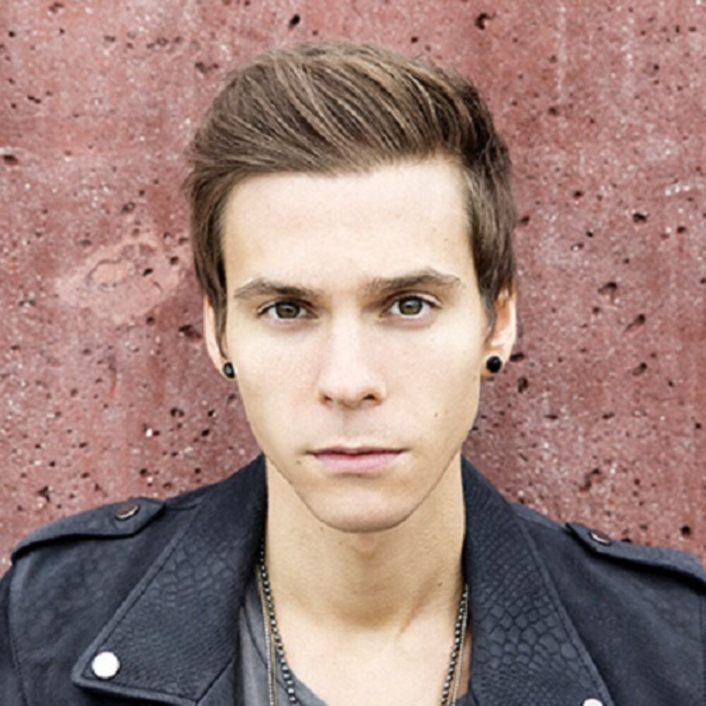 Picture of Matthew Koma