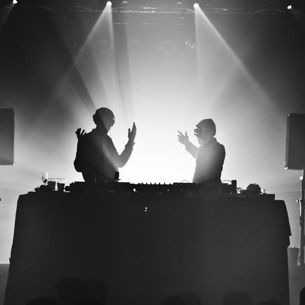 Artist picture of Metroplane