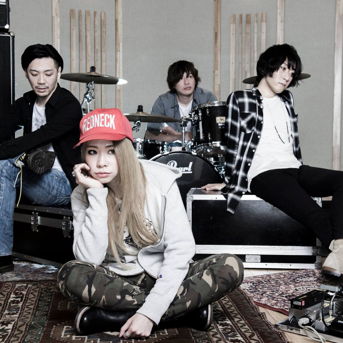 KISIDA KYODAN & THE AKEBOSI ROCKETS