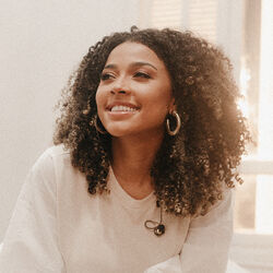 Picture of Gabriela Gomes
