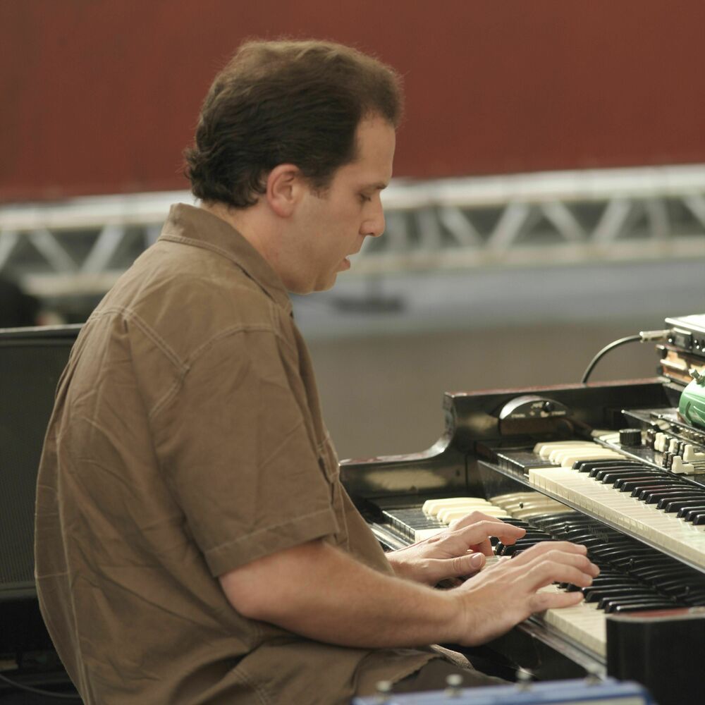 Picture of Larry Goldings
