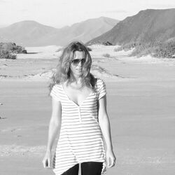 Picture of Louise Dowd