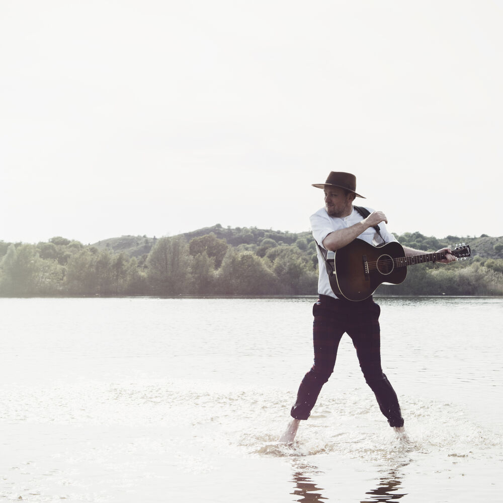 Picture of a balladeer