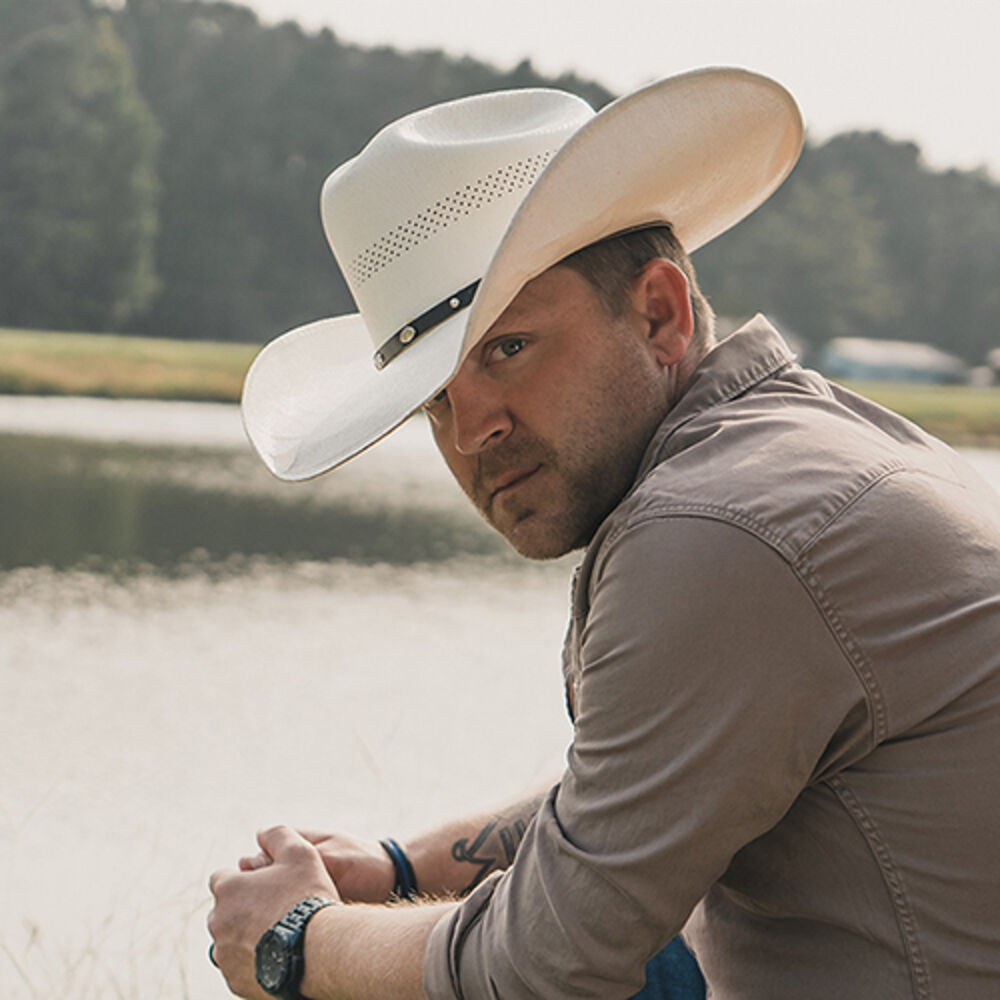 Picture of Justin Moore