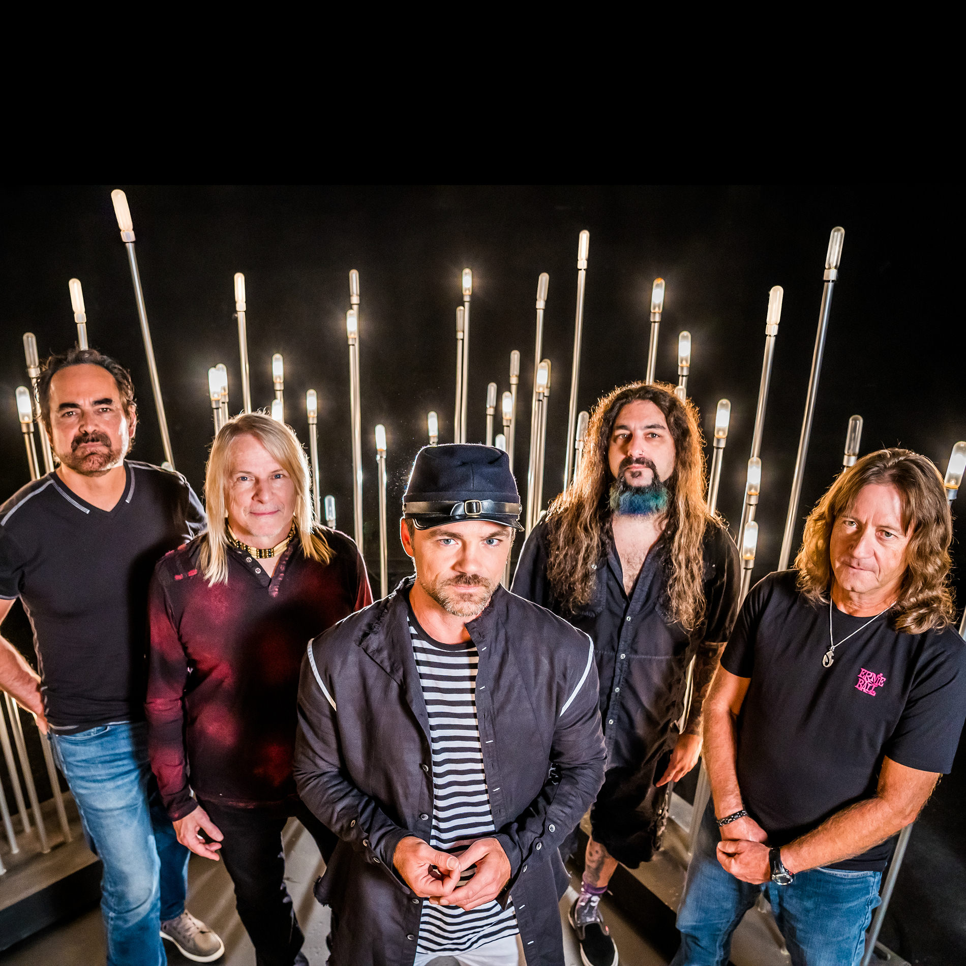 Artist picture of Flying Colors