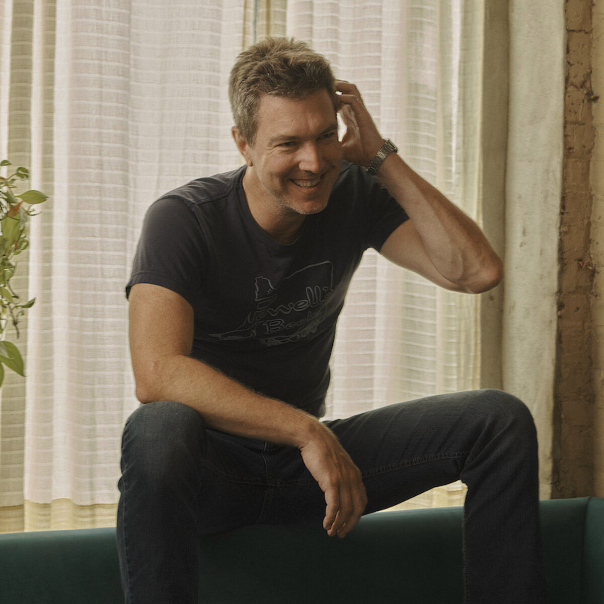 Artist picture of Hamilton Leithauser