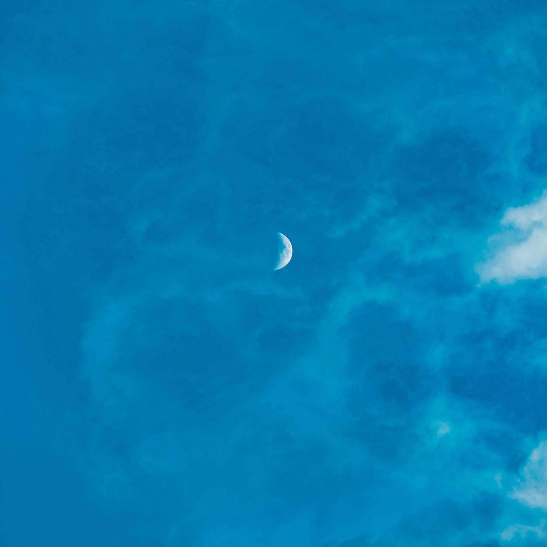 Album cover of Moon In The Blue Sky