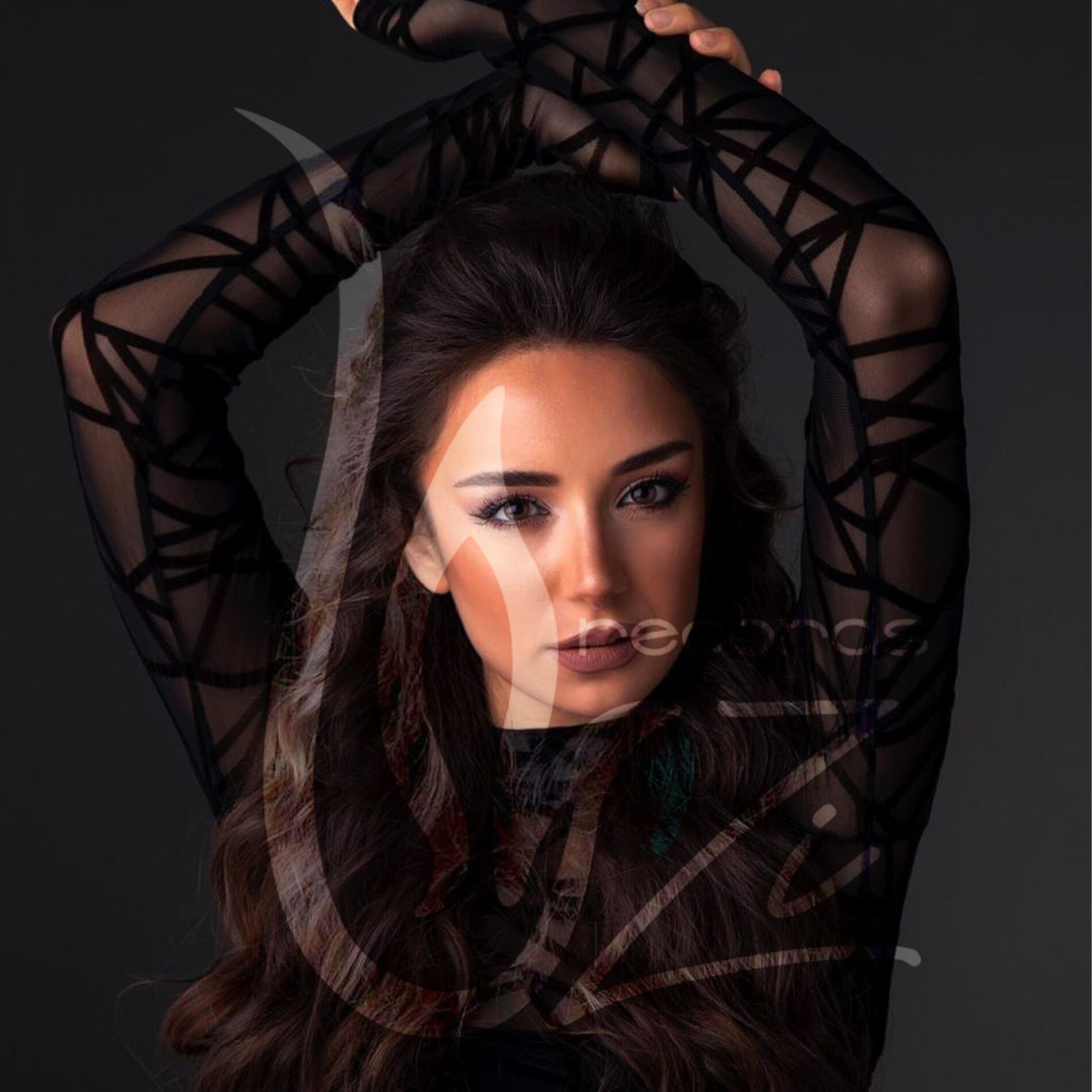 Album cover of hiya hiya (feat. Carla Chamoun)