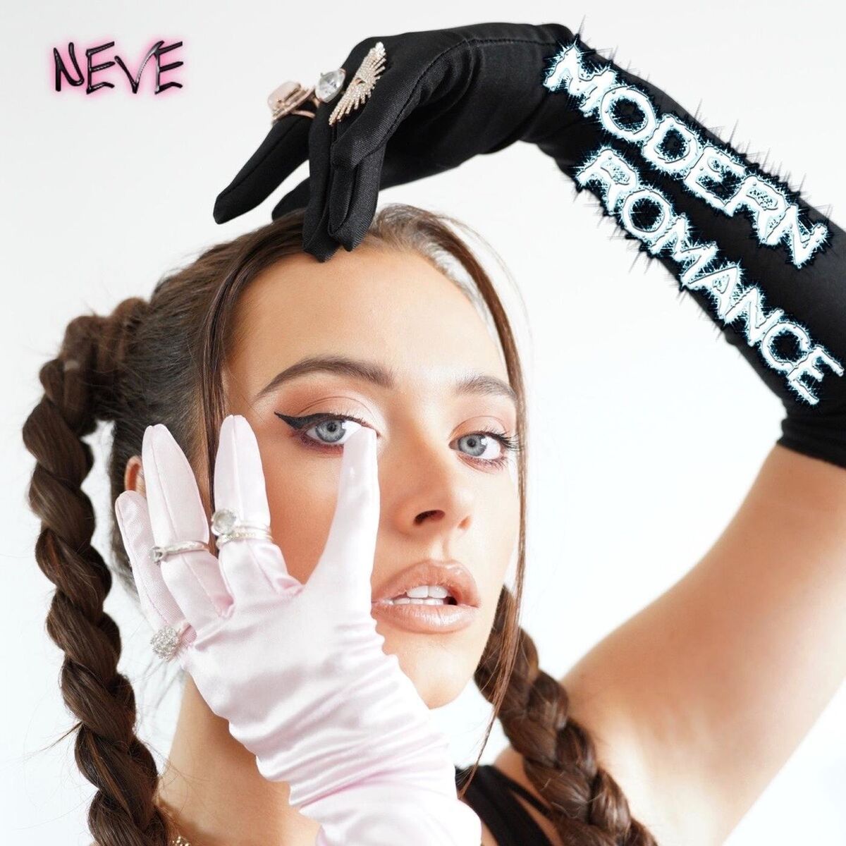 Album cover of Modern Romance